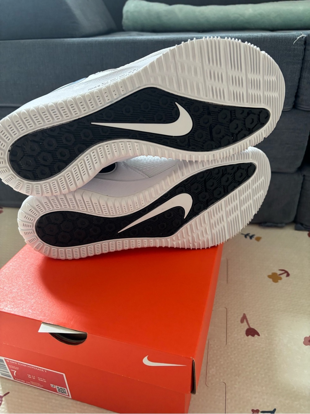 Nike | Zoom Hyperpace 2 Volleyball Sneakers In White Size 7 - Picture 5 of 9